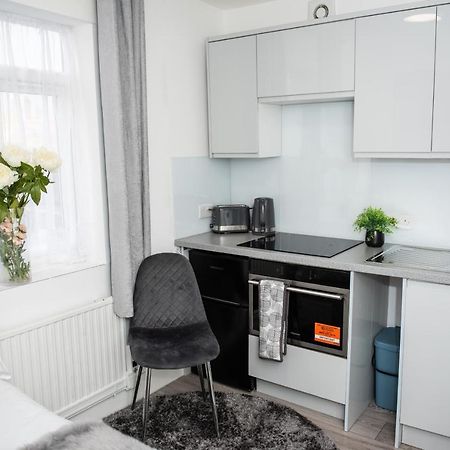 Small But Cozy Studio, Great Tube Connection Λονδίνο Εξωτερικό φωτογραφία