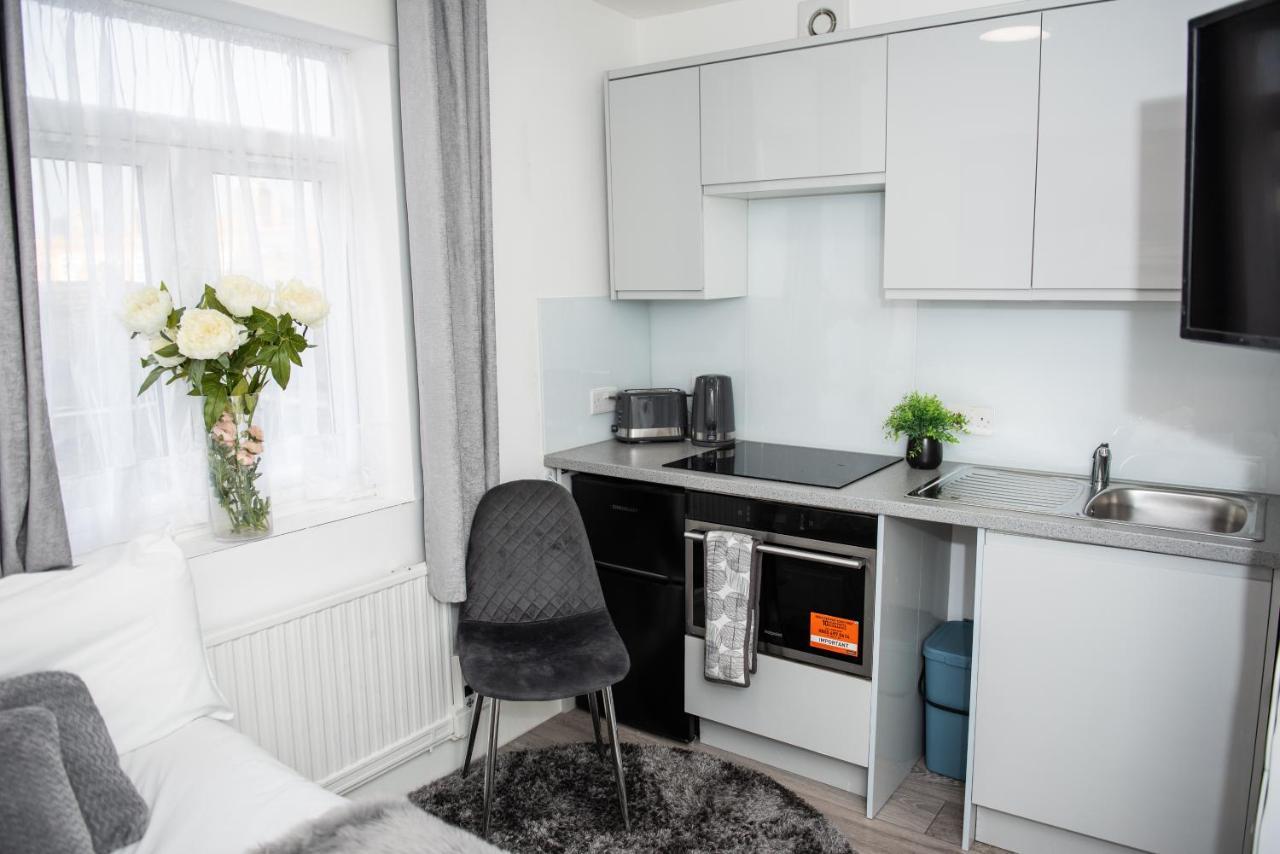 Small But Cozy Studio, Great Tube Connection Λονδίνο Εξωτερικό φωτογραφία
