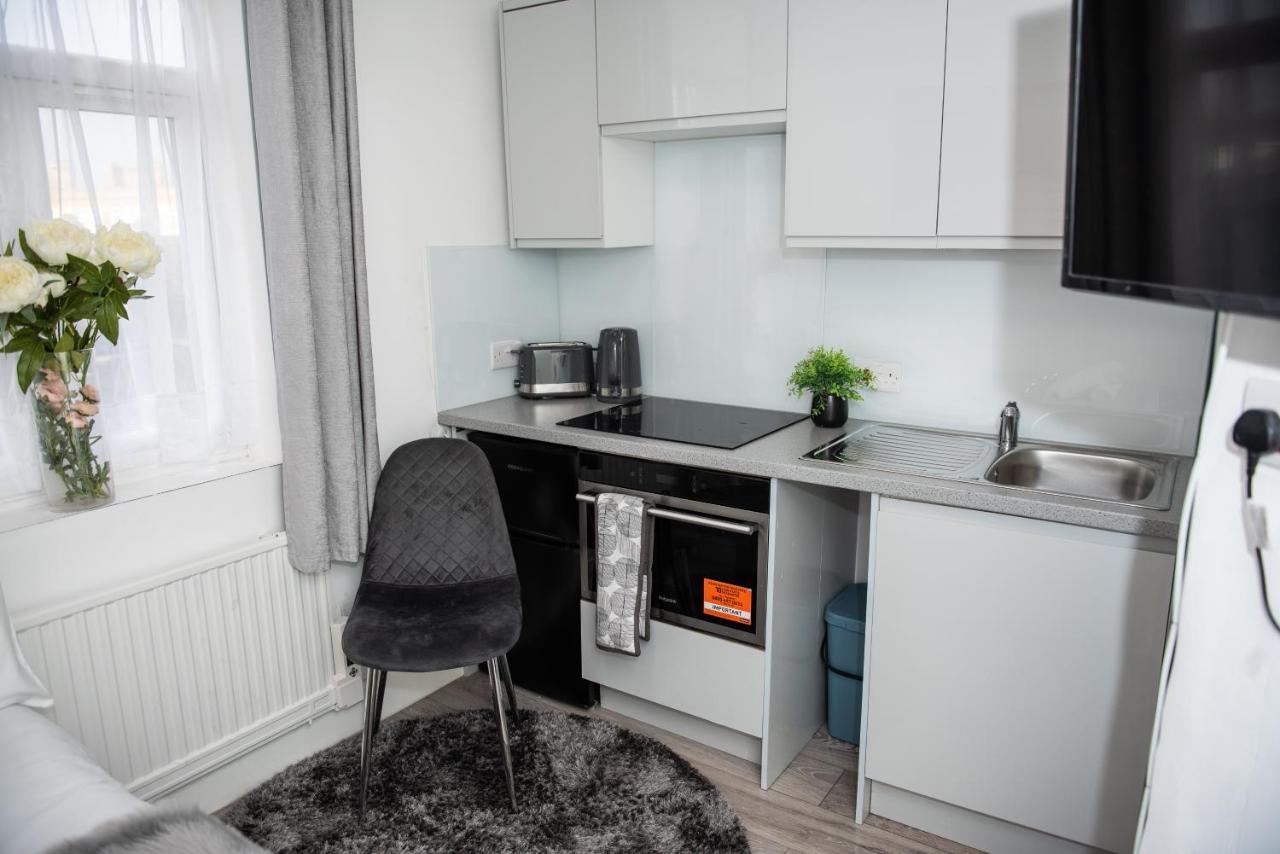 Small But Cozy Studio, Great Tube Connection Λονδίνο Εξωτερικό φωτογραφία
